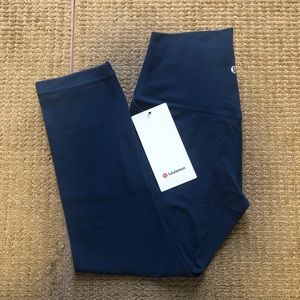 NWT Lululemon Align 21” Crop Night Diver